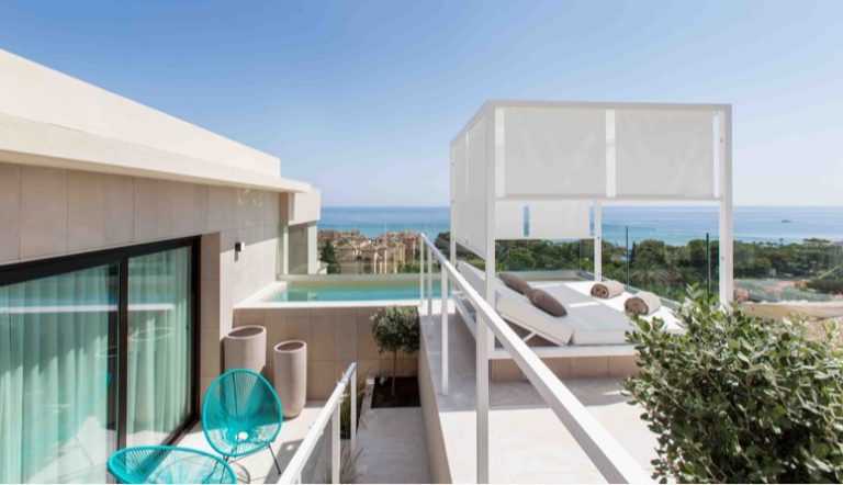 Deluxe Rooms in Marbella | Oasis Don Carlos